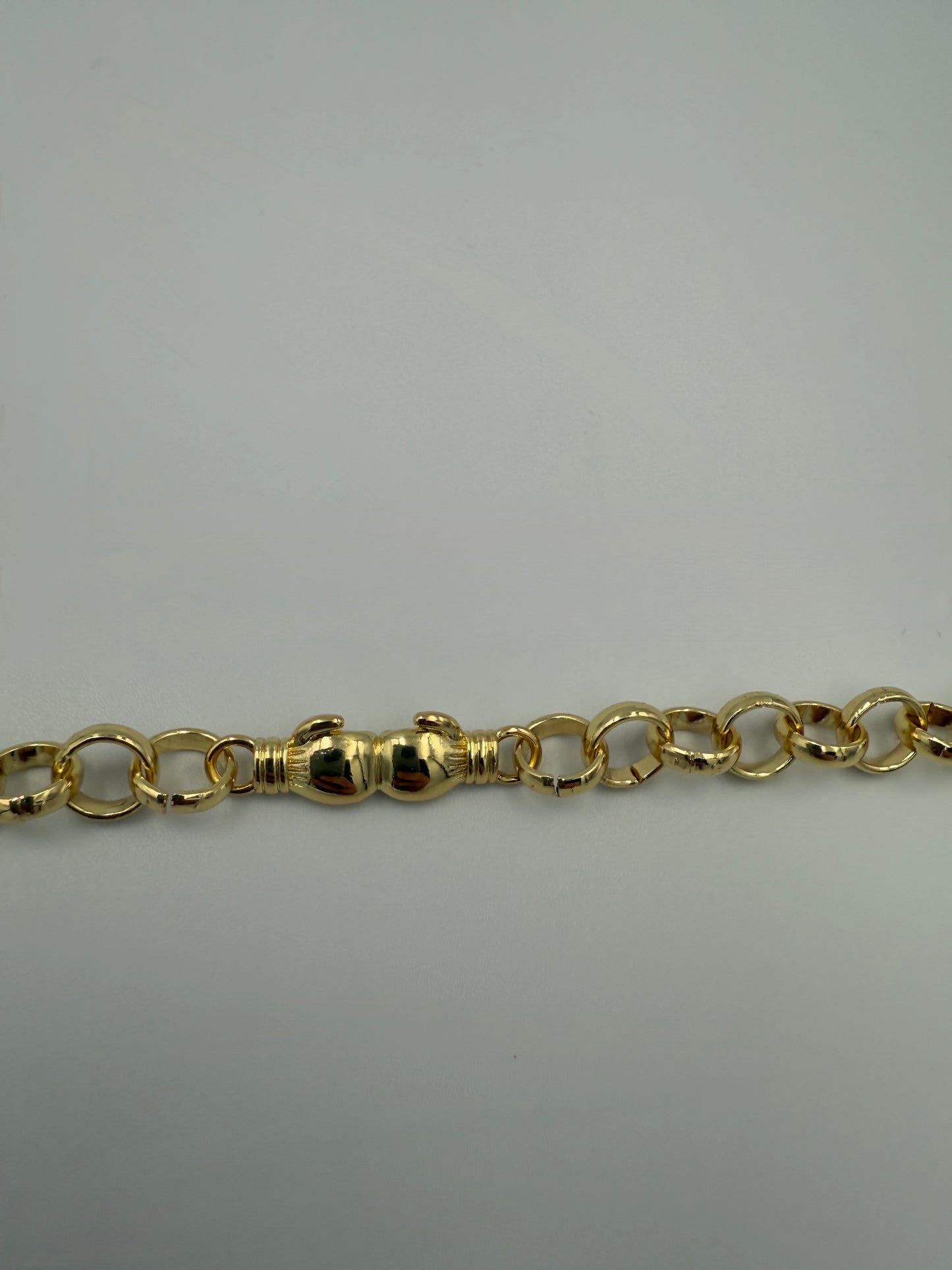 Pulsera Belcher con guante de boxeo bañado en oro para niños